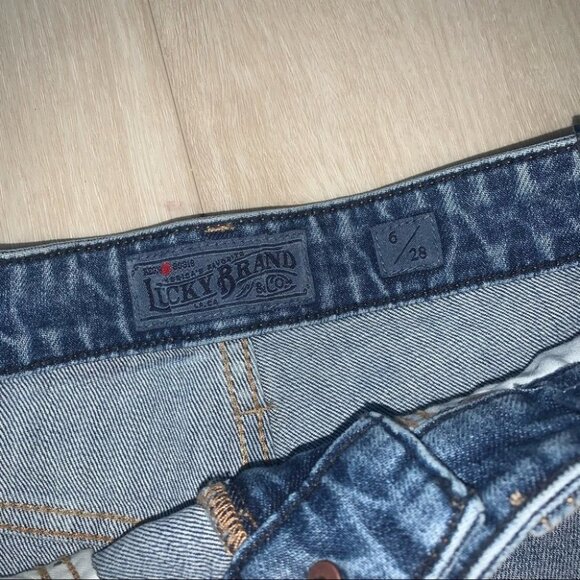 Lucky Brand Jean Shorts Size 28 Blue Denim Multicolour Pompoms Lucky‎ Pins NWT - Picture 10 of 13